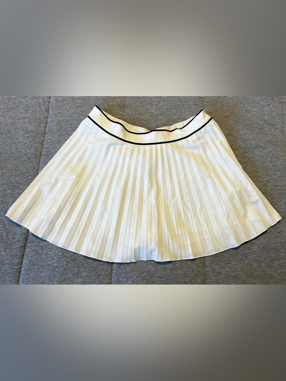 Zara White Pleated Mini Skirt with Black Waist Trim | Women’s Medium
